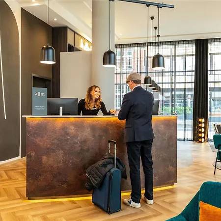 Ibis Styles 3*